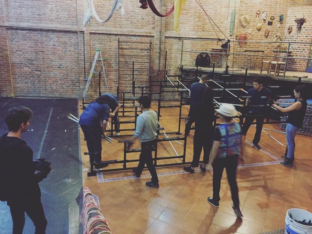 Buenas_noches_a_todos___The_circus_was_in_town____Lacuna__circuslife__solkellan__cdmx__Pr_ximas_funciones_el_22_22_de_abril.__
